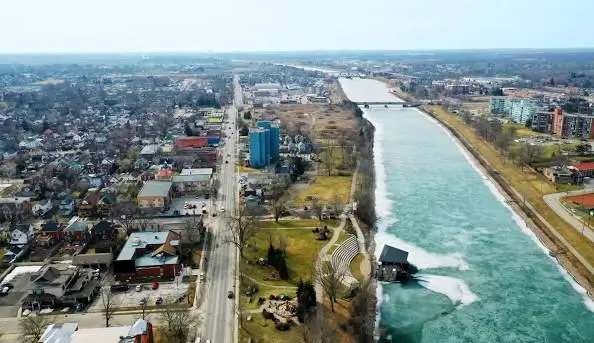 Expert security guard services in Welland, Ontario - dependable residential and commercial protection