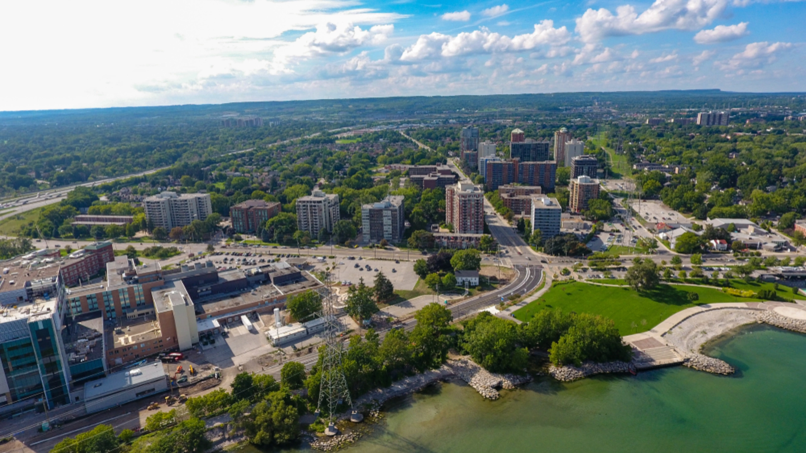 Expert security guard services in Burlington, Ontario - dependable residential and commercial protection